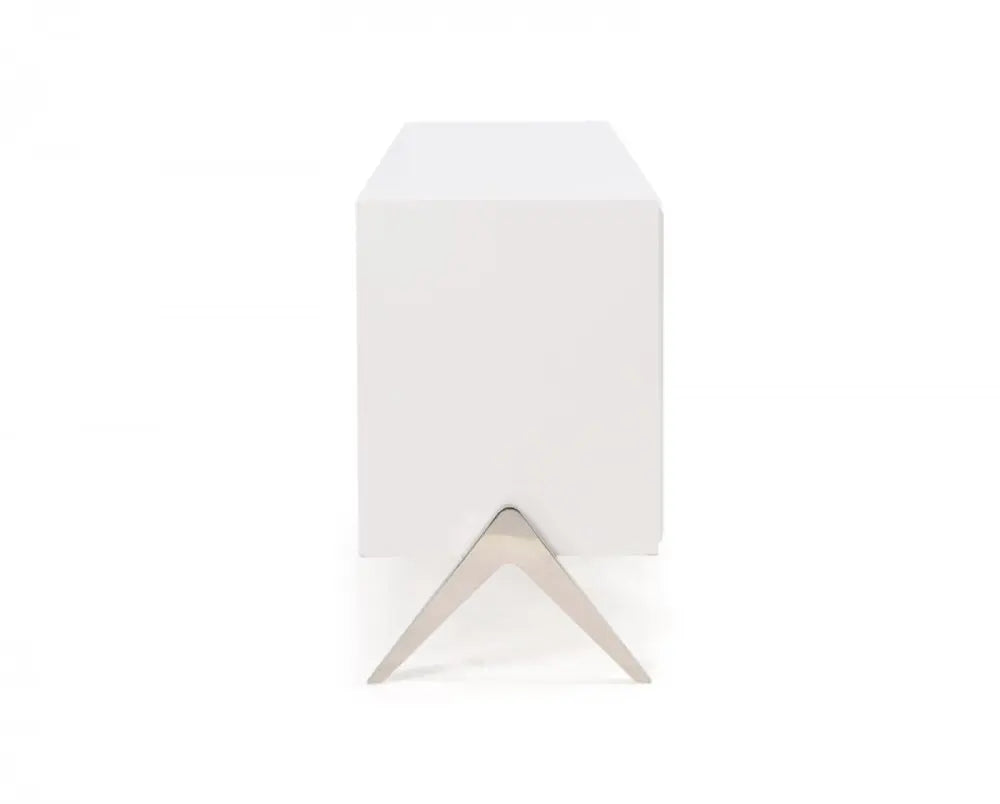 61" White Manufactured Wood Four Drawer Double Dresser HomeRoots